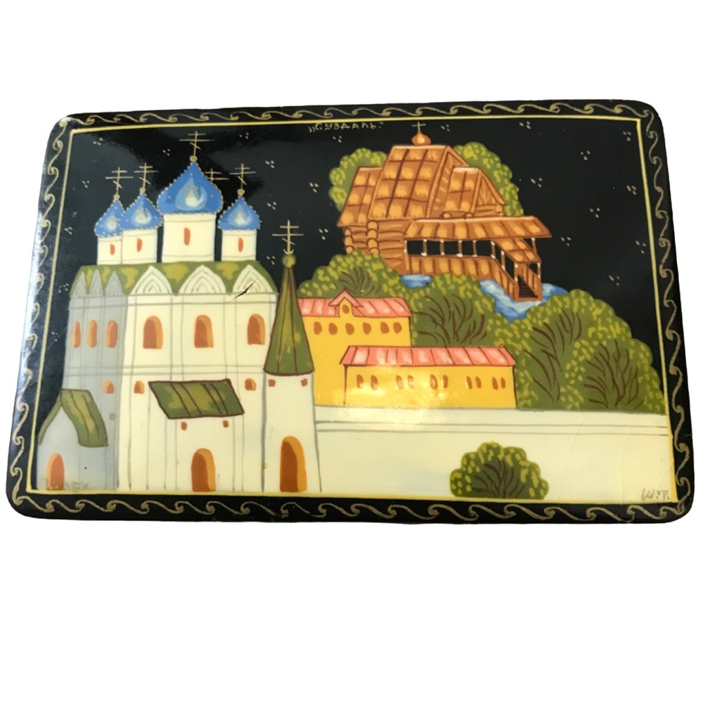 Vintage Russian lacquer trinket box hand painted